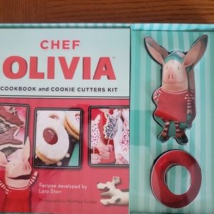 ❤Chef Olivia cookbook, cookie cutters, PLUS 2 hardback books with CD's.